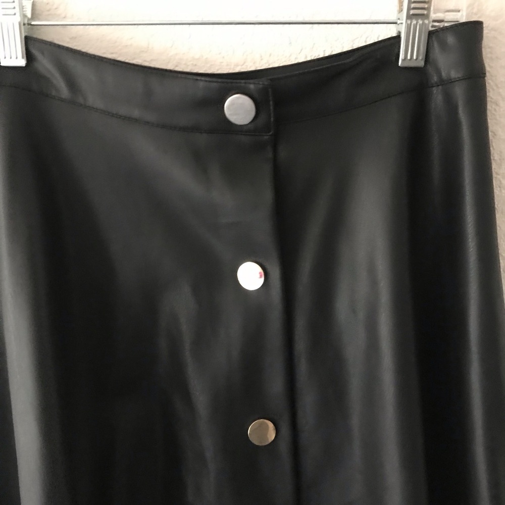 Zara Faux Leather a-line skirt - Picture 3 of 4